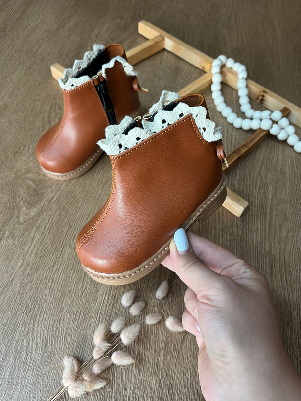 بوت بچگانه پشت پاپیونی نیکا