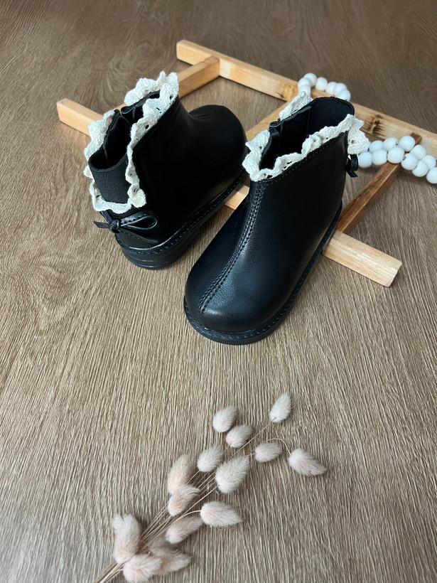 بوت بچگانه پشت پاپیونی نیکا