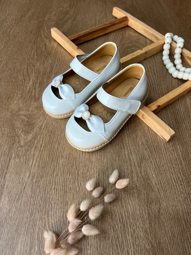 کفش عروسکی مرواریدی