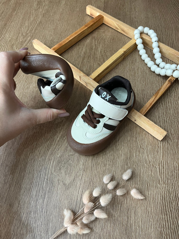 کفش اسپرت بچگانه OX