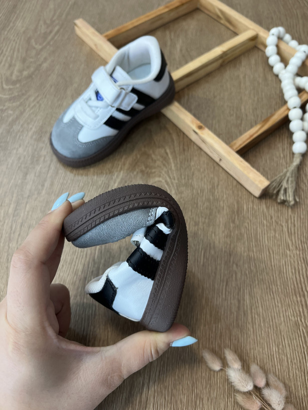 ونس بچگانه سامبا نیکی