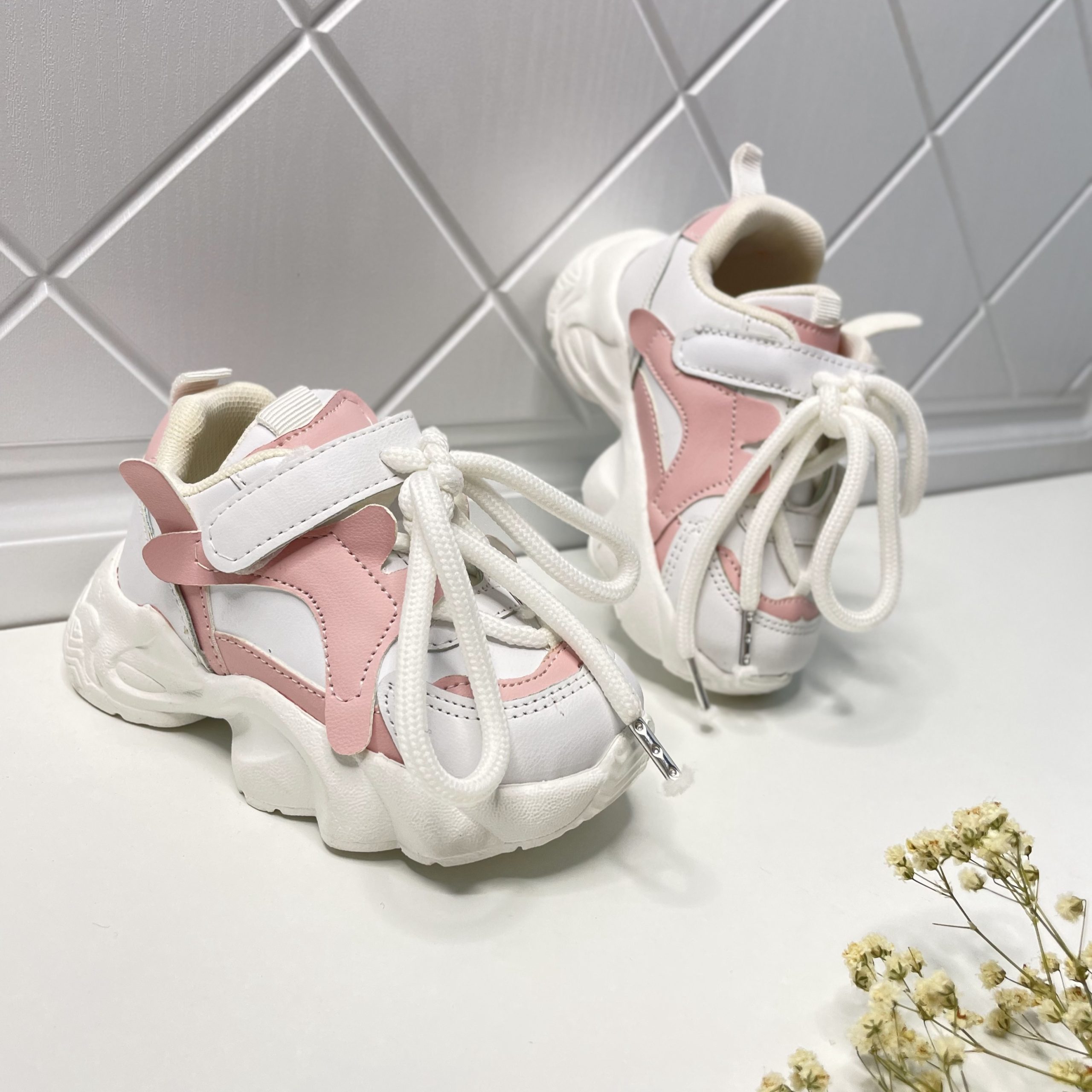 کتونی دخترانه نقلی