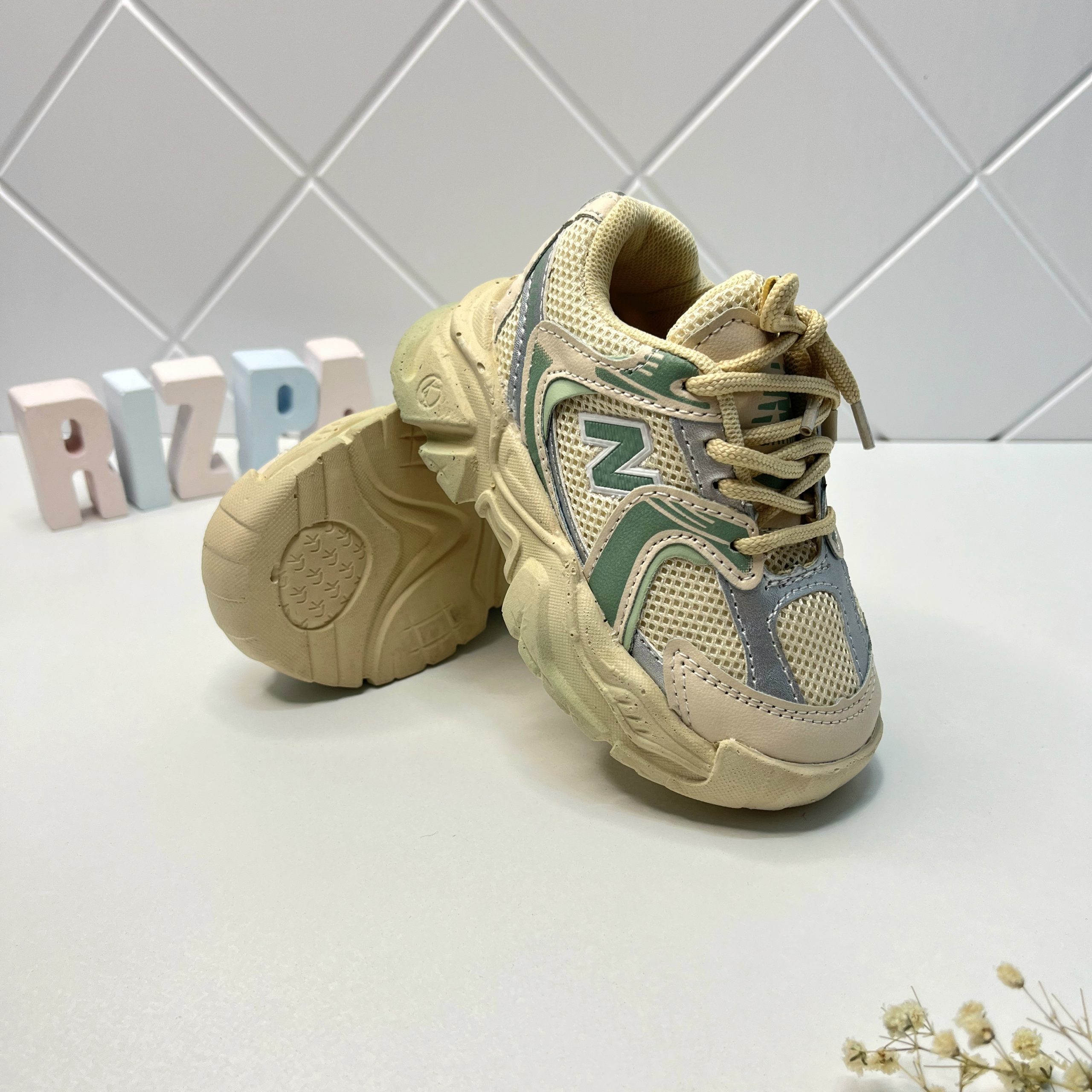 کتونی نیوبالانس 530 - Image 4