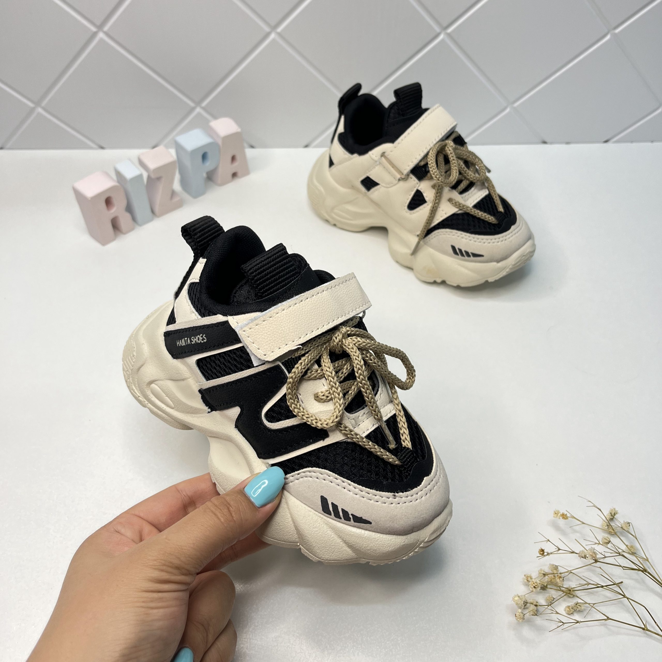 کتونی لژدار نیوبالانس 2