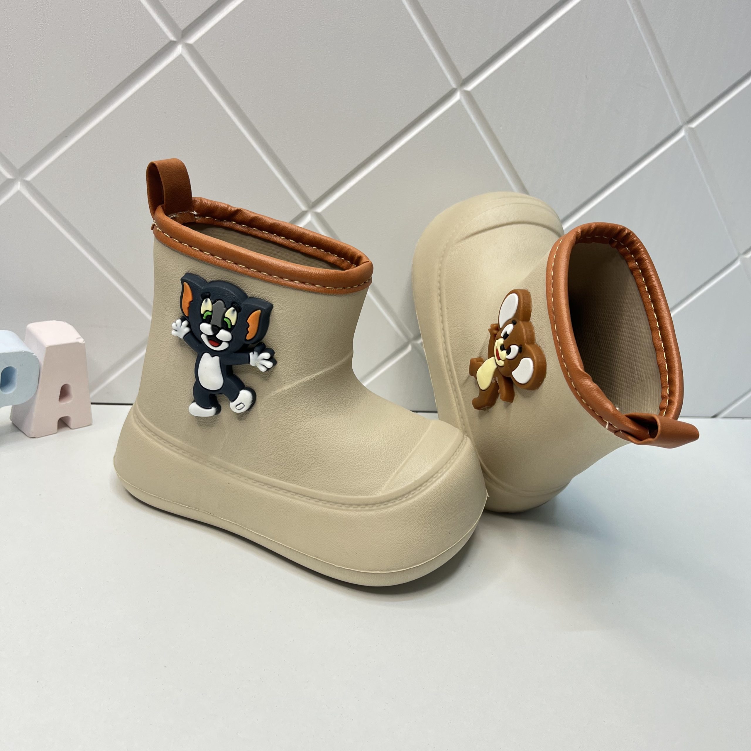 رین بوت تام و جری - Image 3