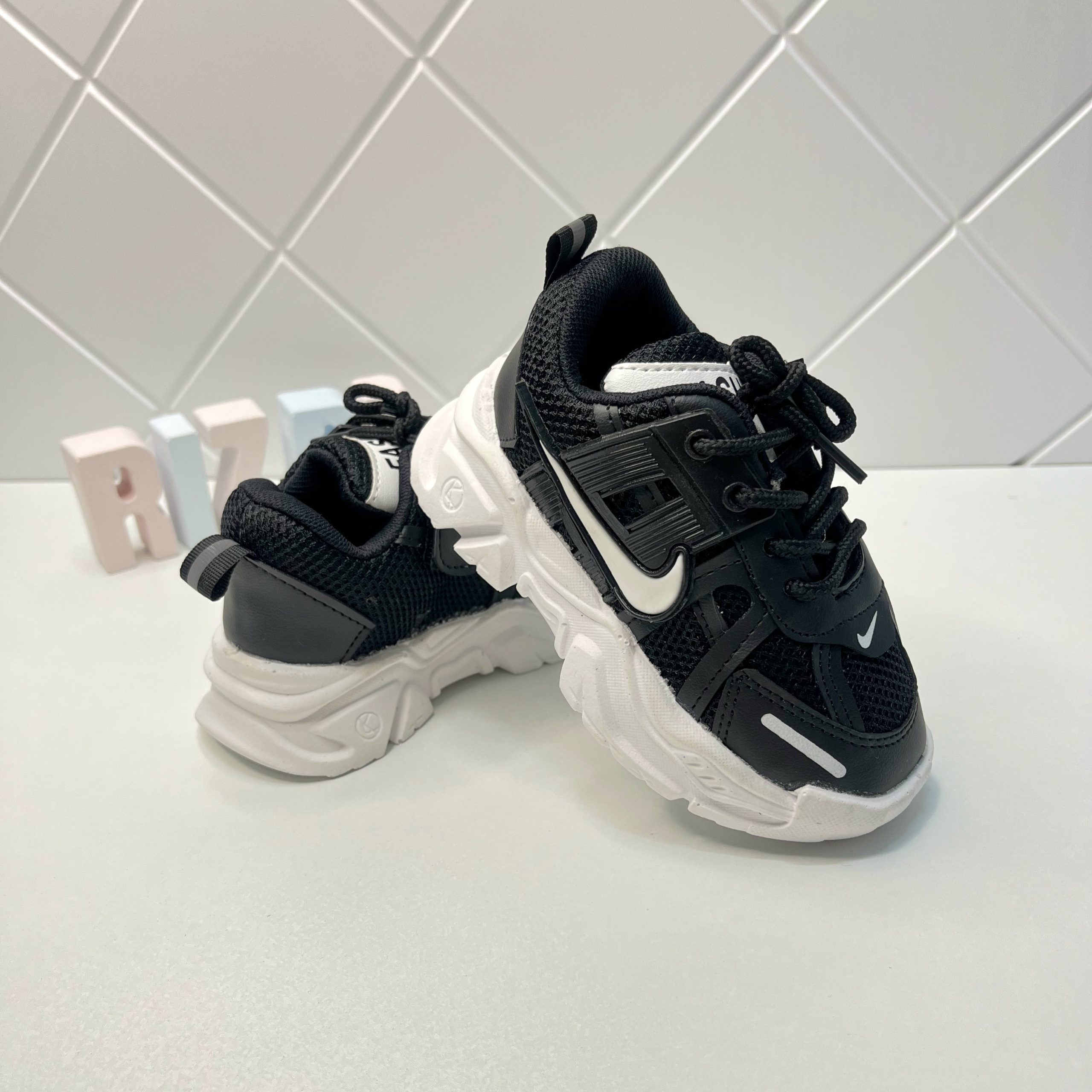 کتونی اسپرت نایک v2k - Image 4