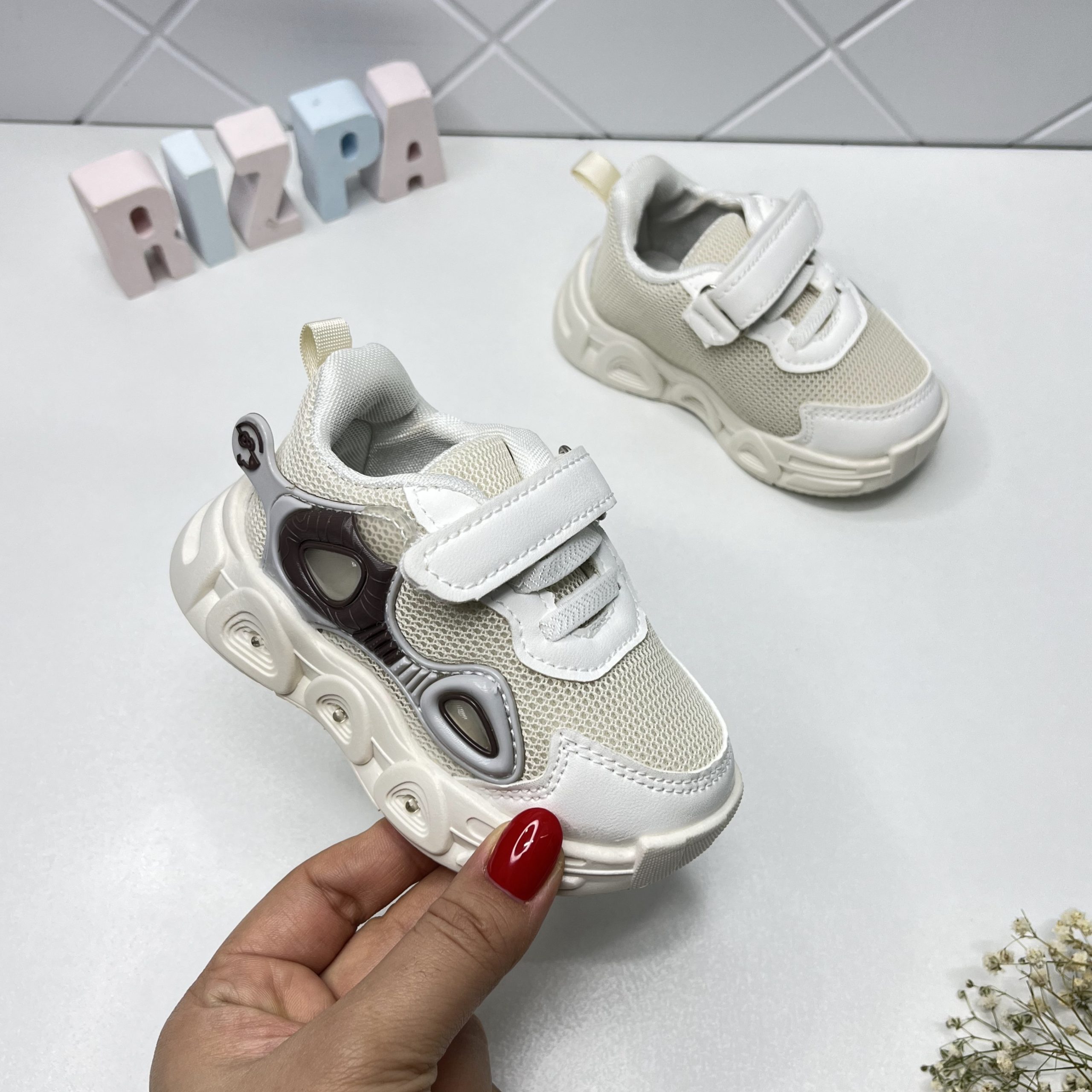 کتونی چراغدار وارداتی کیدز - Image 2