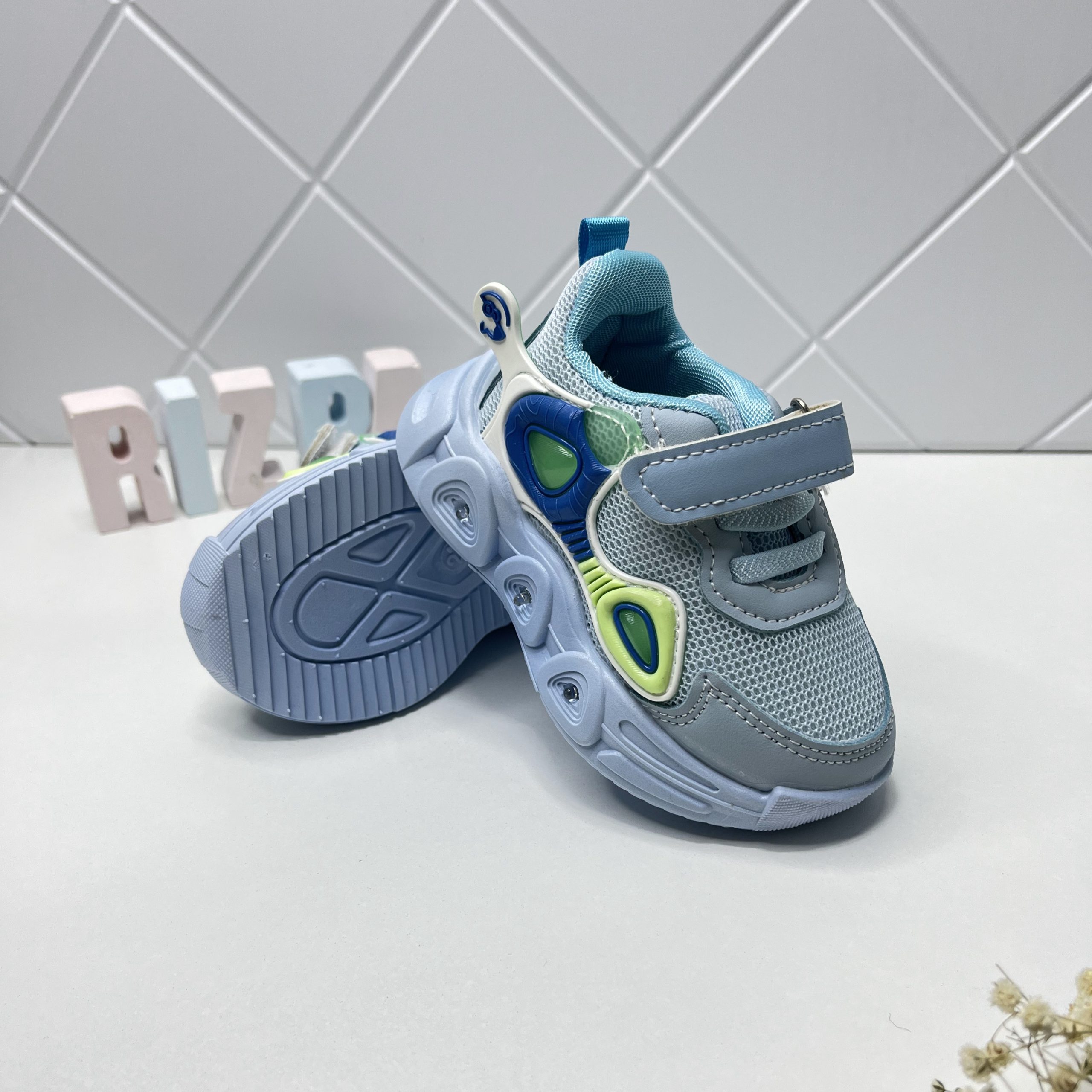 کتونی چراغدار وارداتی کیدز - Image 4