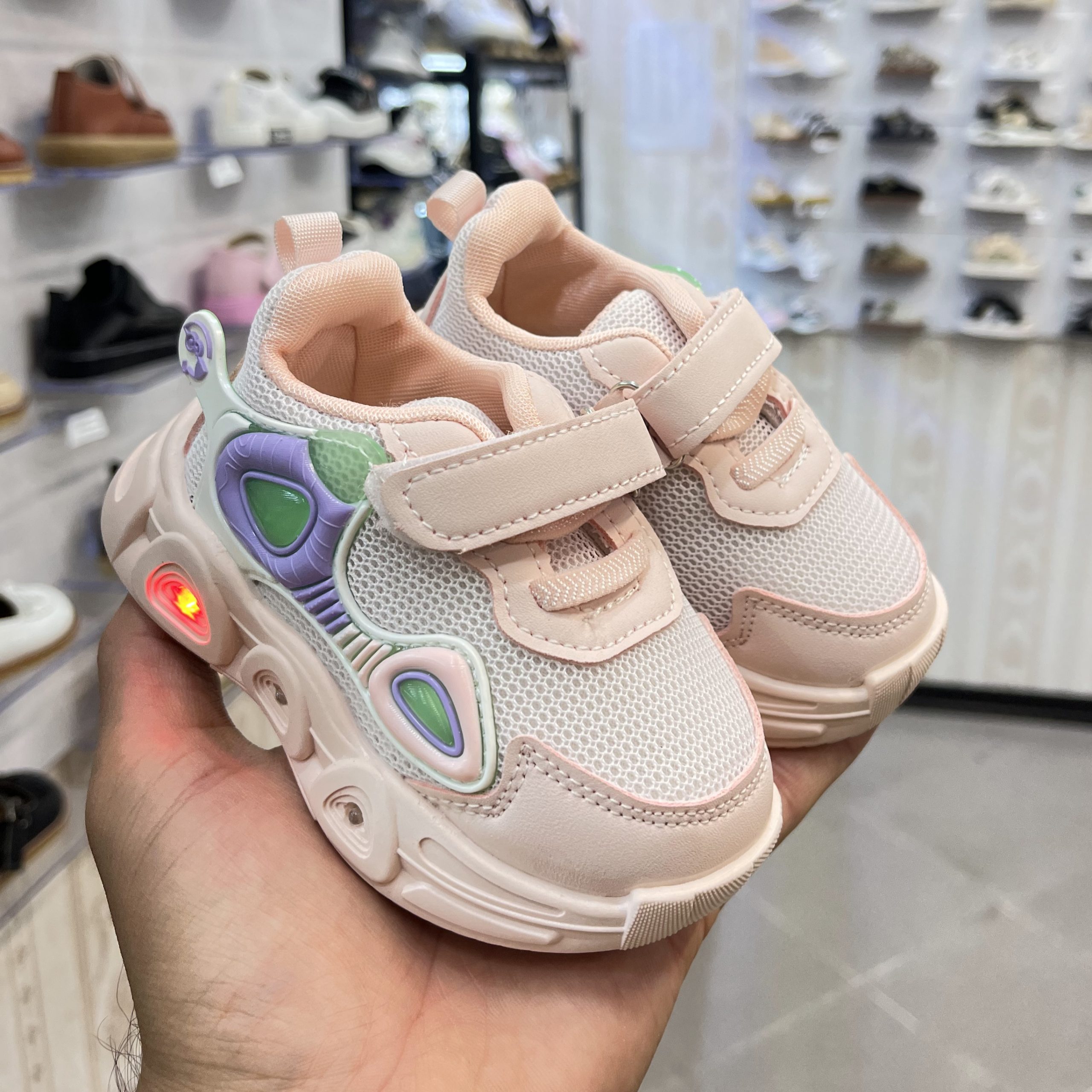 کتونی چراغدار وارداتی کیدز - Image 3